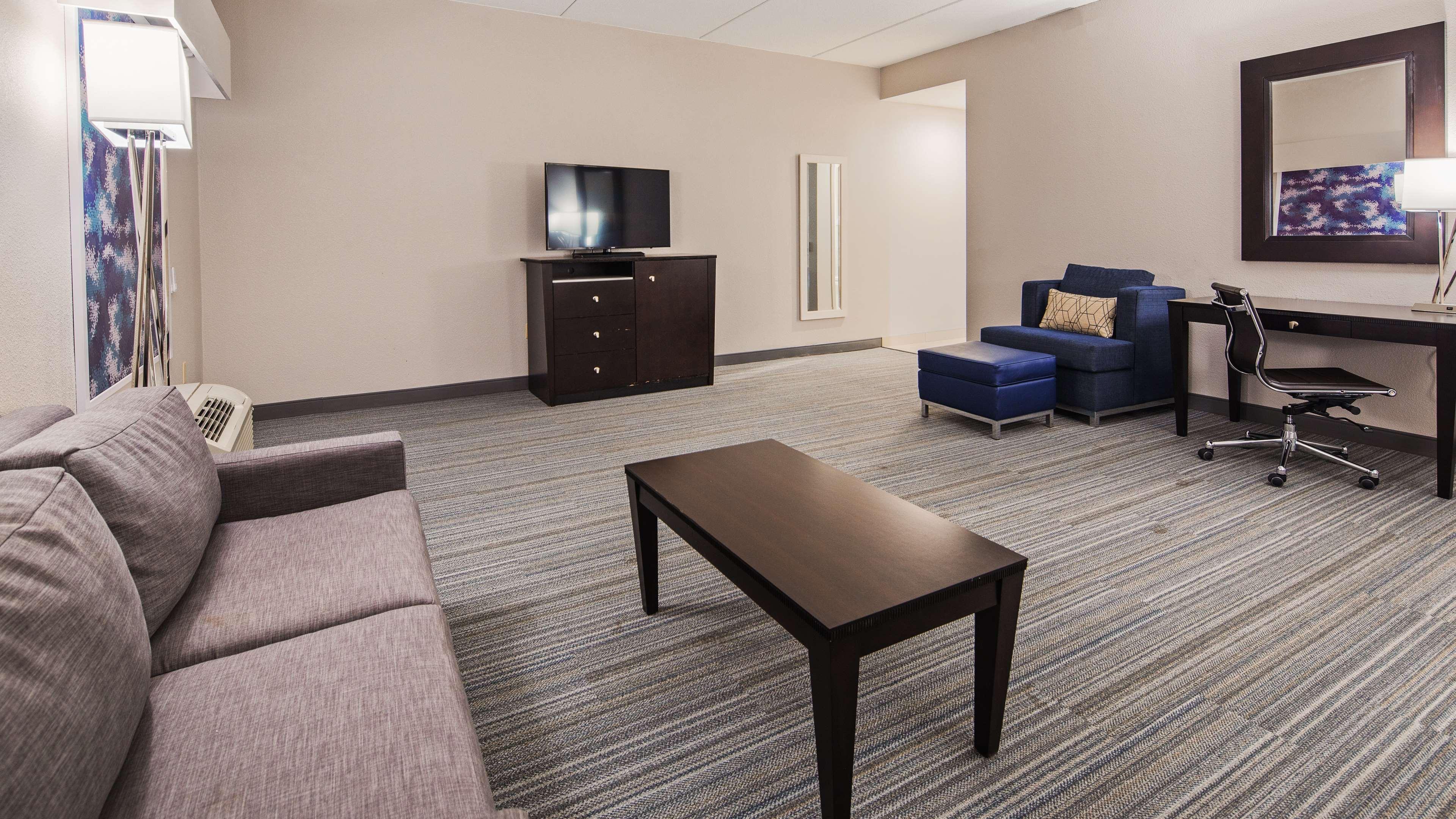 Best Western Plus Wilkes Barre-Scranton Airport Hotel Pittston Exterior foto