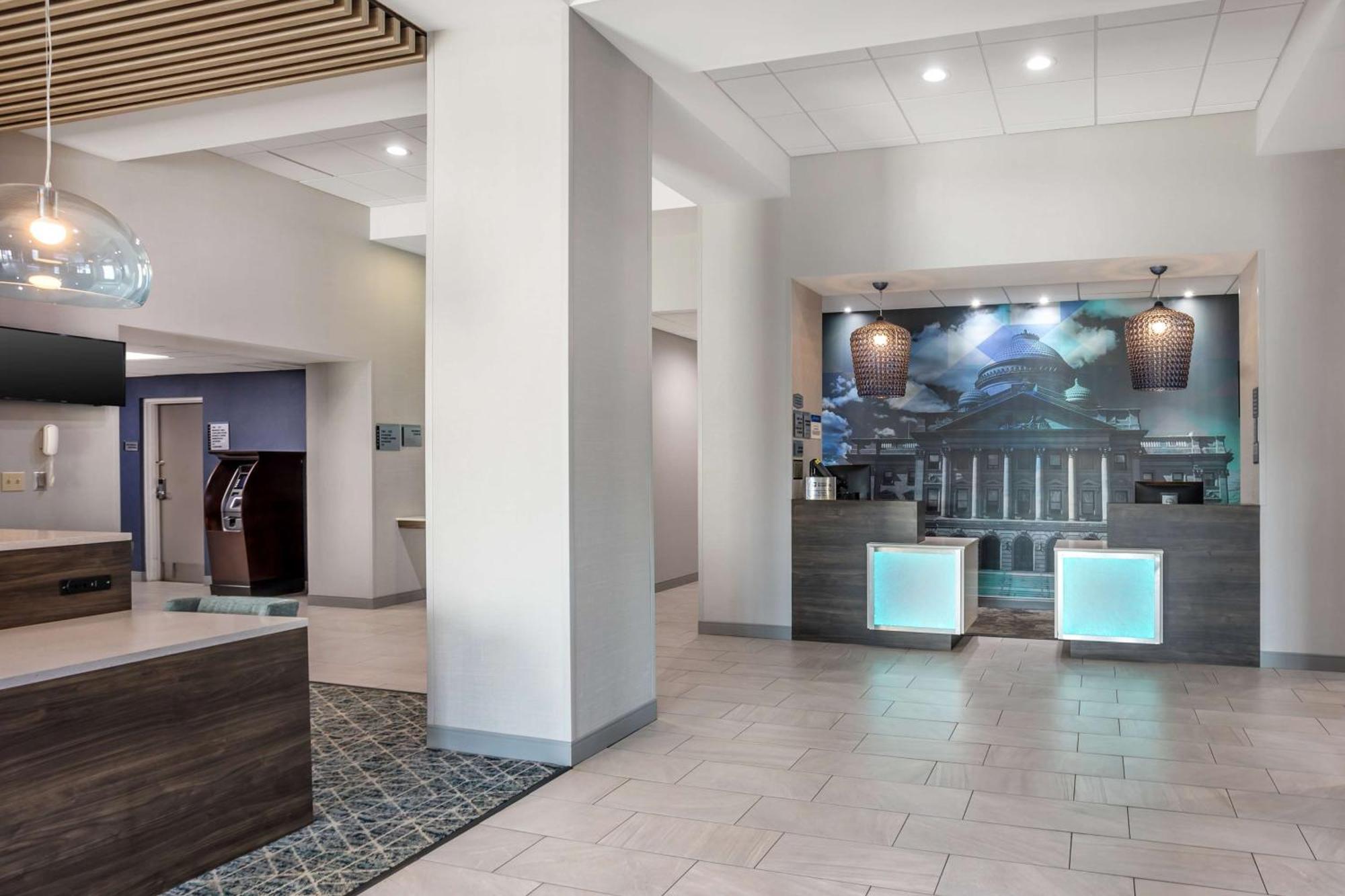 Best Western Plus Wilkes Barre-Scranton Airport Hotel Pittston Exterior foto