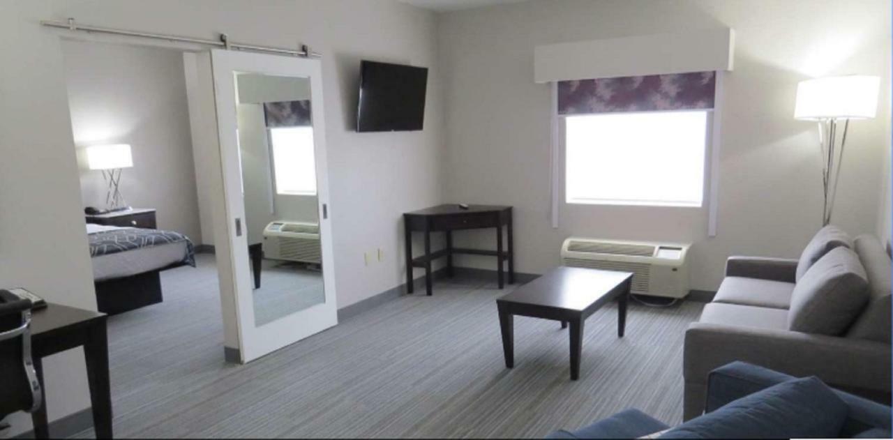 Best Western Plus Wilkes Barre-Scranton Airport Hotel Pittston Exterior foto